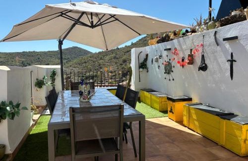Chovar Apartment | ÁTICO RURAL "EL COLMENAR" para parejas, amigos o familia a la montaña