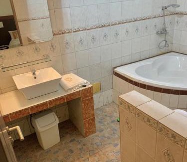 Yaounde Apartment | Établissement Suzanne