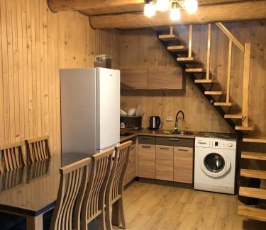 Rakhiv House | Брендушка