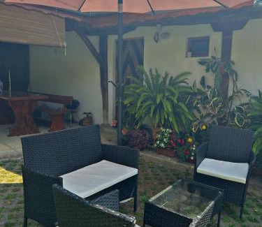 Yakovtsi House | Вила Любима