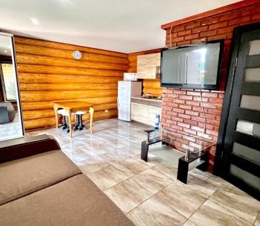 Holosiivskyj Hotel | Гостевой дом Фестивальный