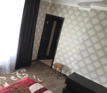 Khmelnitskiy House | Готель МАЙОВИТ