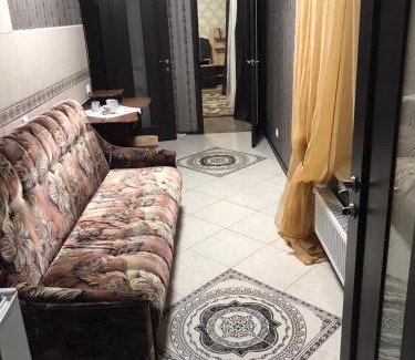 Khmelnitskiy House | Готель МАЙОВИТ