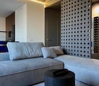 Maliyevtsy Apartment | Двокімнатний люкс в ЖК над Бугом