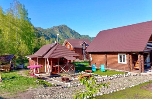 Nizhnekayancha Cabin | Золотые горы