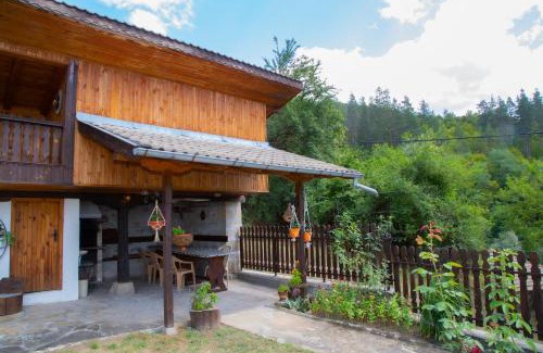 Tryavna House | Йовчовата къща