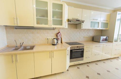Prymors'kyi district Apartment | Квартира в Одессе