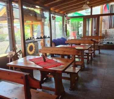 Dolna Mitropoliya House | Квартири ЦЕНТРАЛ