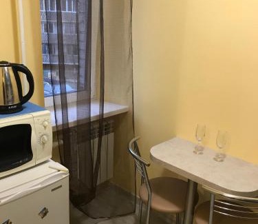 Svyatoshyns'kyi District Apartment | Киев сдам посуточно ул Доброхотова 28 Daily rent Kyiv st Dobrokhotova 28