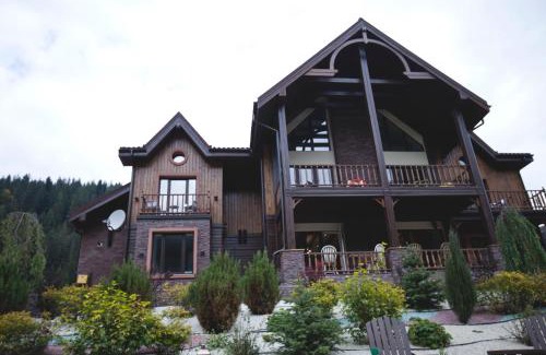 Yaremche Hotel | Клуб Яремчанський