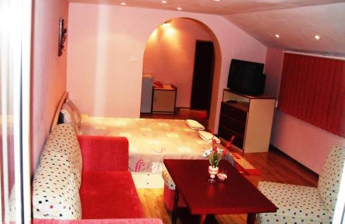 Varshets House | Къща за гости Йонкин Вършец