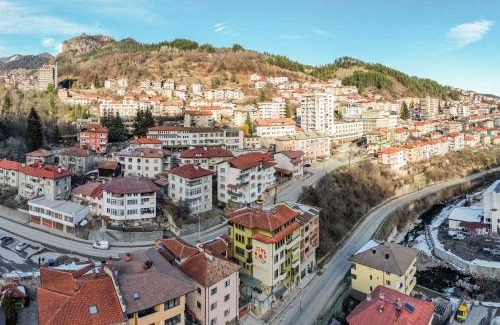 Smolyan Apartment | Къща за гости Карлък