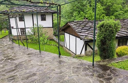 Apriltsi Villa | Къща за гости КИМ