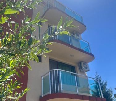 Chernomorets House | Къща за гости STEDY