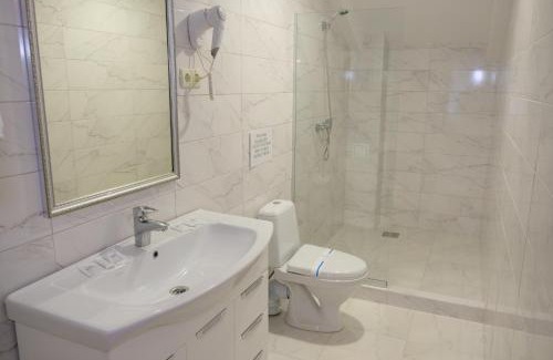 Zhytomyr Hotel | Лісовий готель Гайки