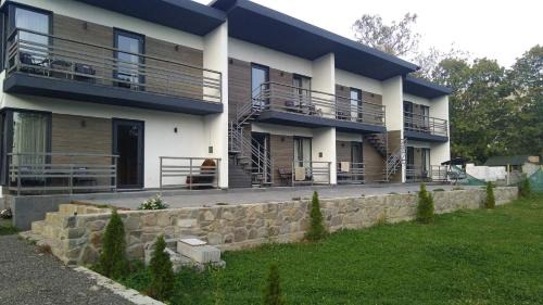 Soymy Apartment | На березі річки