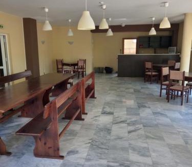 Iskar Hotel | Семеен хотел Чекръка