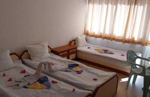 Nessebar New Town House | Стаи за гости Ники