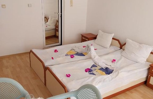 Nessebar New Town House | Стаи за гости Ники