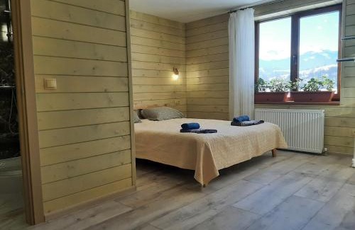 Pilipets House | У Мирослави