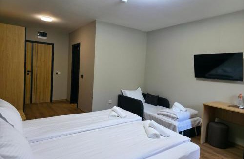 Teteven Hotel | Хотел Ресторант Ваката
