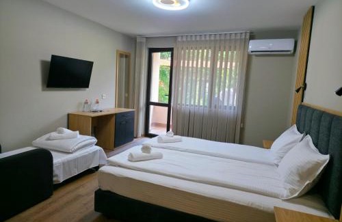 Teteven Hotel | Хотел Ресторант Ваката