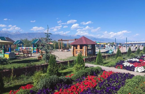 Issyk-Kul Region Apartment | Центр отдыха Радуга West в село Кош Кел