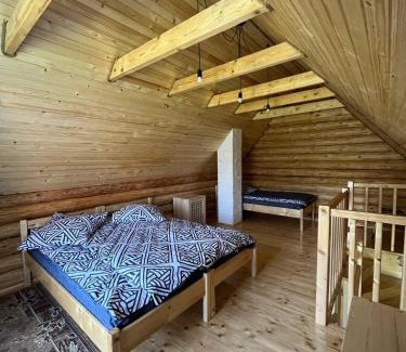 Rakhiv House | ШОВКОВА КОСИЦЯ