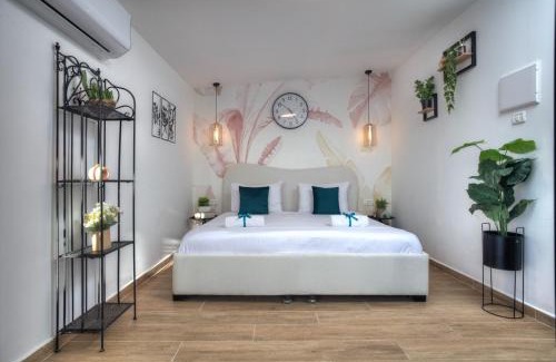 Safed Old City Hotel | אבני החושן - סוויטות יוקרה בצפת העתיקה - Avnei Hachoshen - Luxury Suites in the Old City