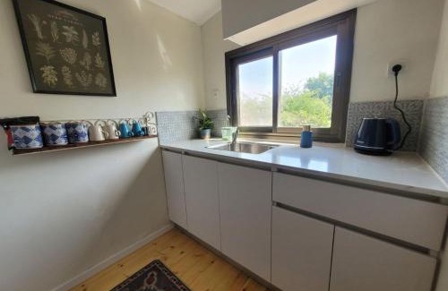 Eliad House | בקתת המפל הלבן