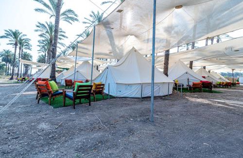 Ha On Other | גלאמפינג מיא על הכנרת - חוף האון