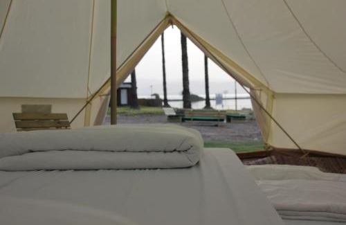 Ha On Other | גלאמפינג מיא על הכנרת - חוף האון