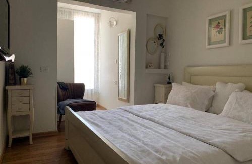 Diamond Exchange District Apartment | דירה מהממת ברמת גן