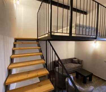 Tiberias Old City Apartment | יחידת נופש בבית ורדי