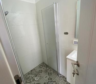 Tiberias Old City Apartment | יחידת נופש בבית ורדי