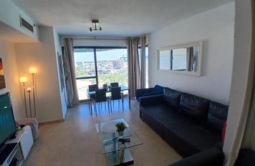 Herzliya Pituach Apartment | מרינה טוורס מלון דירות על הים