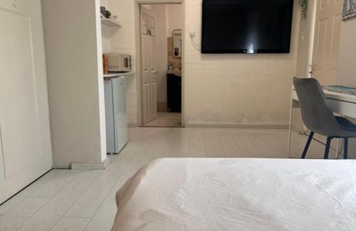 Givat Ada Apartment | פינה שקטה בכפר - גבעת עדה