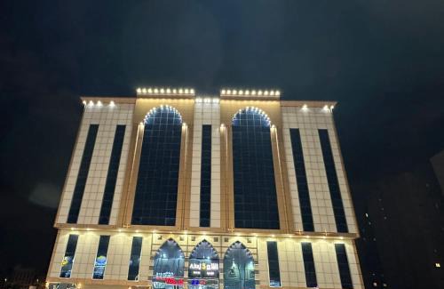 Batha Quraysh Hotel | التاج ثلاثة الفندقية