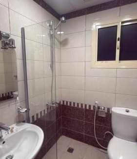 Batha Quraysh Hotel | التاج ثلاثة الفندقية