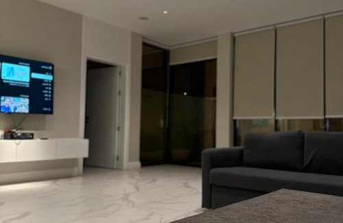 Al Kura Ski Chalet | شاليهات قولدين لاند