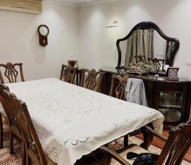Nasr City Apartment | شقة راقية للإيجار الترا سوبر لوكس في مدينة نصر بالقرب من سيتي ستارز و15 دقيقة من مطار القاهرة الدولي - للعائلات فقط