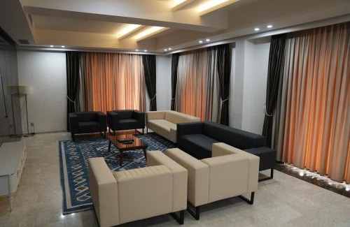 An Najaf Hotel | فندق قصر الخورنق