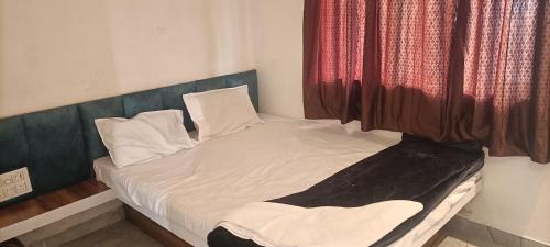 Akalkot House | महाराजा गेस्ट हाऊस नाशिककर