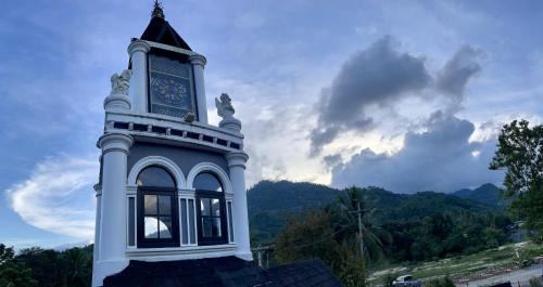 Lan Saka Cabin | คูร์โดวเเอนด์เเซนด์วิลล่า