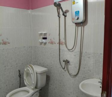 Bung Khong Long House | ต รัตนรีสอร์ท