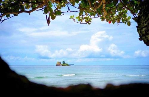 Kram Apartment | ทีพักติดหาดแหลม​แม่พิมพ์​Mantra Condo​ Rayong​