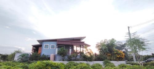 Tha Yang House | บ้านริมน้ำท่าคอย