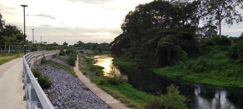 Tha Yang House | บ้านริมน้ำท่าคอย