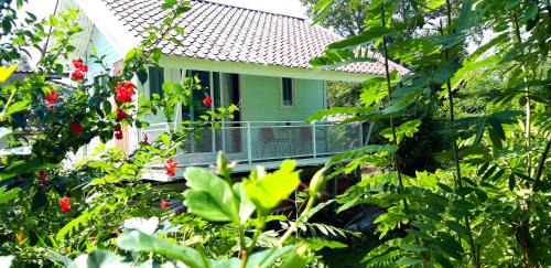 Salaya House | บ้านอิงธารา โฮมสเตย์ ศาลายา Baan ing tara homestay salaya
