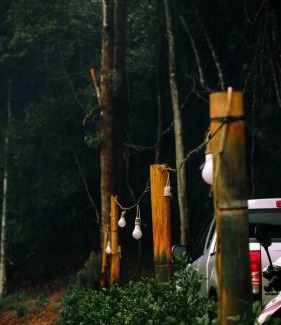 Chom Thong Resort | ม่านป่ามองเขาเฮ้าส์